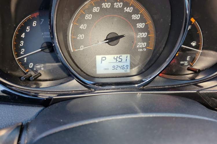 Used Toyota YARiS L Zhi Xuan 2020 X-Trail X 1.5L CVT Luxury Edition Odometer Close Up