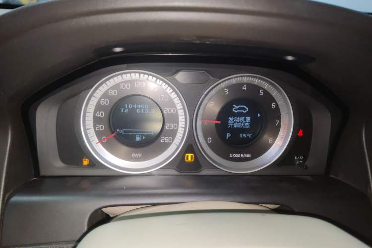 Used Volvo XC60  Instrument Cluster