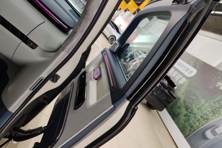 Used Zeekr MIX 2025 Long-Range Intelligent Driving Edition
