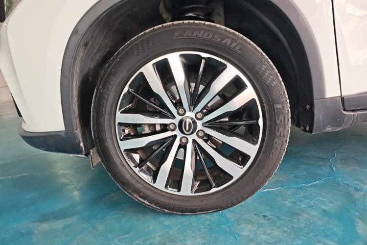 Used GAC Trumpchi GS4 2017 235T Automatic Two-Wheel Drive Luxury Smart Connectivity Version Exterior 4