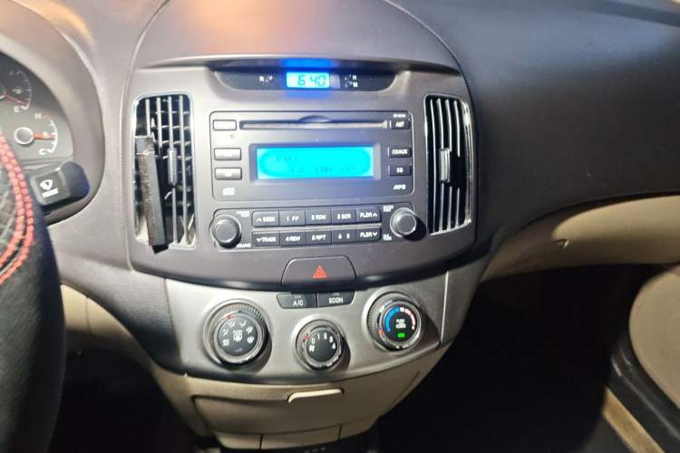 Used Hyundai Celesta 2011 1.6L Manual Luxury Model