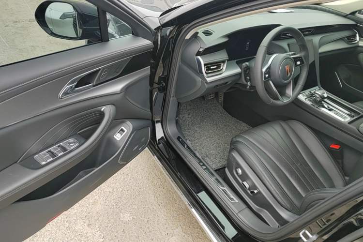 Used Hongqi H5 2024 2.0T Automatic Smart Connect Flagship Edition
