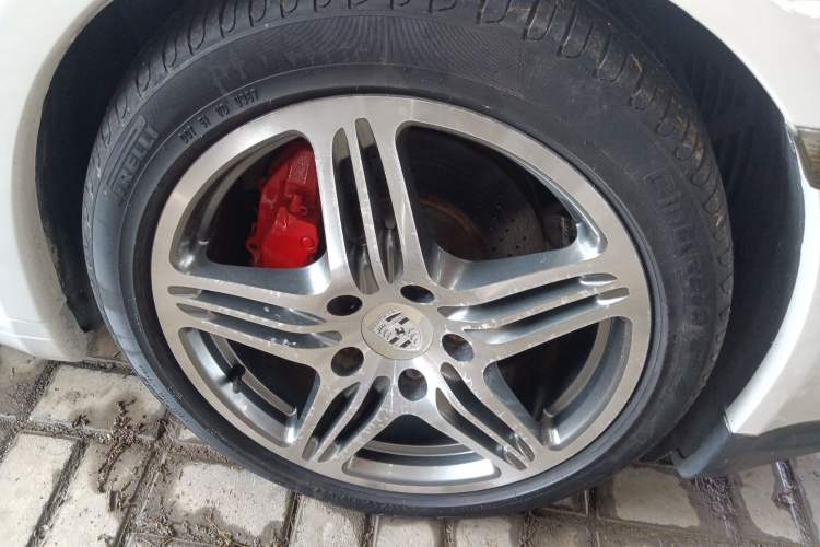 Used Porsche Cayman 2009 Cayman 2.9L Right Front Wheel Hub