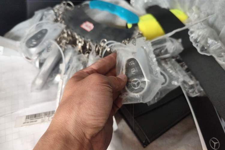 Used Mercedes-Benz EQE SUV 2024 500 4MATIC Luxury Edition Vehicle Key