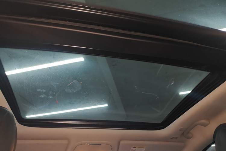 Used Jeep Cherokee 2019 2.0T Two-Wheel Drive Smart Enjoyment Version China VI