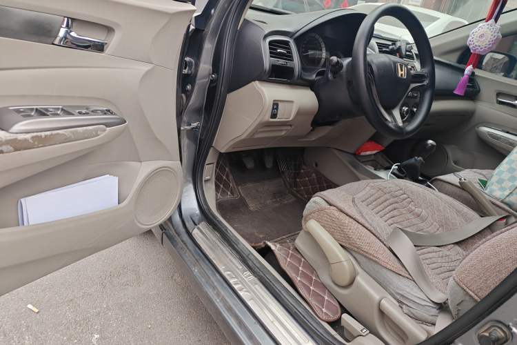 Used Honda City Classic 2012 1.5L manual Elite Edition