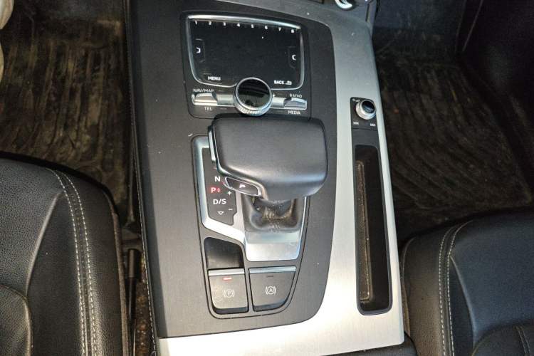 Used Audi Q5L 2020 Updated 40 TFSI Prestige Fashion Edition