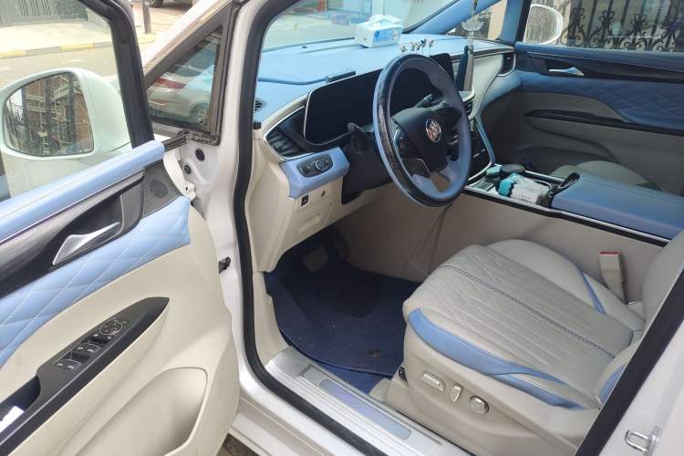 Used Buick GL8 2021 ES Landtrek 653T Comfort Edition
