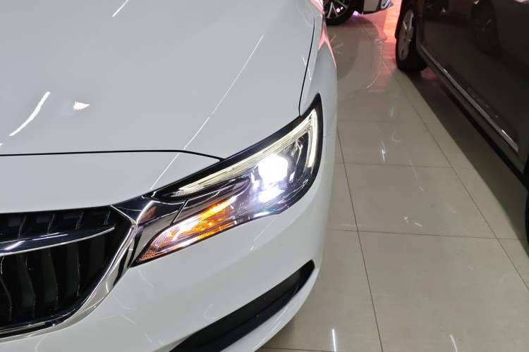 Used Buick GL6 2021 323T Mild Hybrid Connect Luxury Model