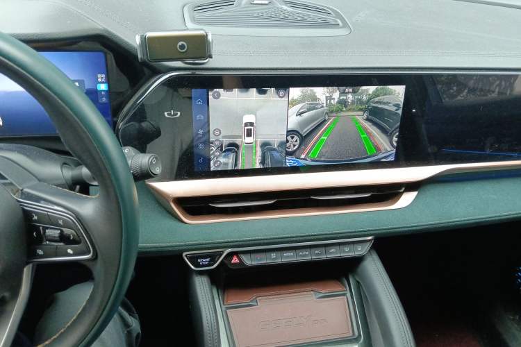 Used Geely Auto Monjaro L 2021 2.0TD DCT EVO Two-Wheel-Drive Flagship Version Audio And AC Panel