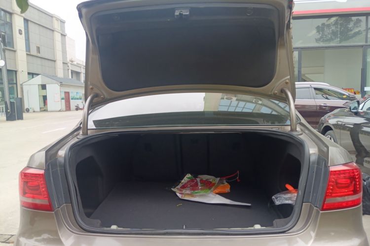 Used Volkswagen Magotan 2016 1.8TSI Smart Enjoyment Leading Model Trunk