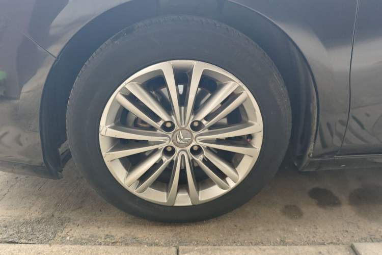 Used Citroen C4L 2014 1.8L Intelligent Drive Automatic Enjoyment Model
