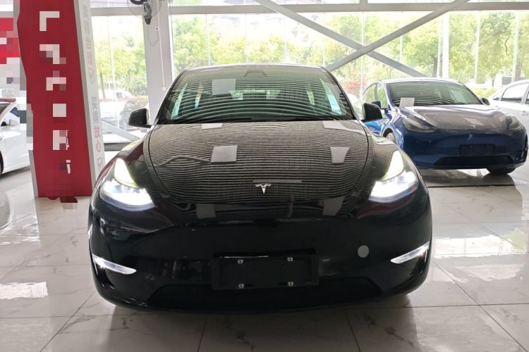 Used Tesla Model Y 2022 Long-Range All-Wheel-Drive Version