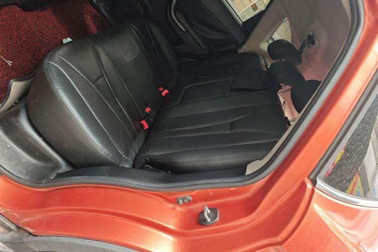 Used GAC Trumpchi GS5 2012 2.0L Automatic Two-Wheel Drive Elite Edition Left Rear Seat