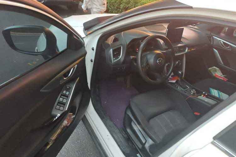 Used Mazda CX-4 2016 2.0L Automatic 2WD Blue Sky Dynamic Edition