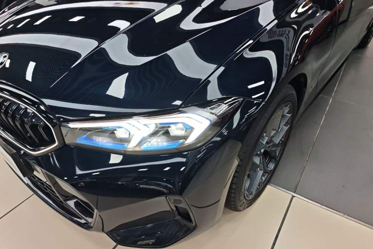 Used BMW 3 Series 2025 330Li Luxury Edition M Sport Night Edition Package Left Front Headlight