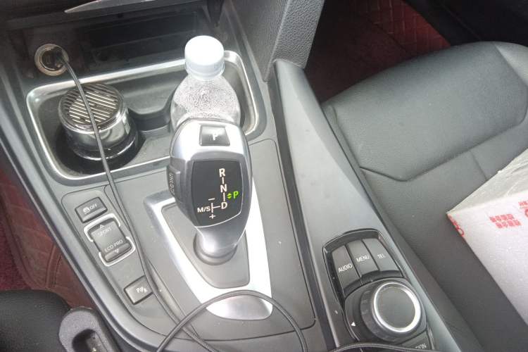 Used BMW 3 Series 2015 316Li Fashion Model Gear Lever