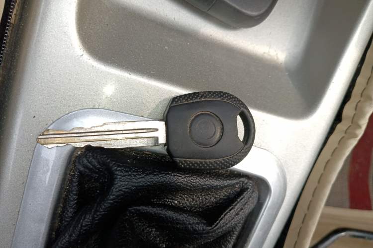 Used CHANGAN Alsvin V3 2015 1.4L Manual Meiman Model China IV Standard
