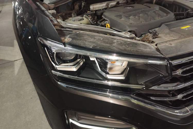 Used Volkswagen Tayron 2020 330TSI Two-Wheel Drive Luxury Smart Connectivity Version Right Front Headlight