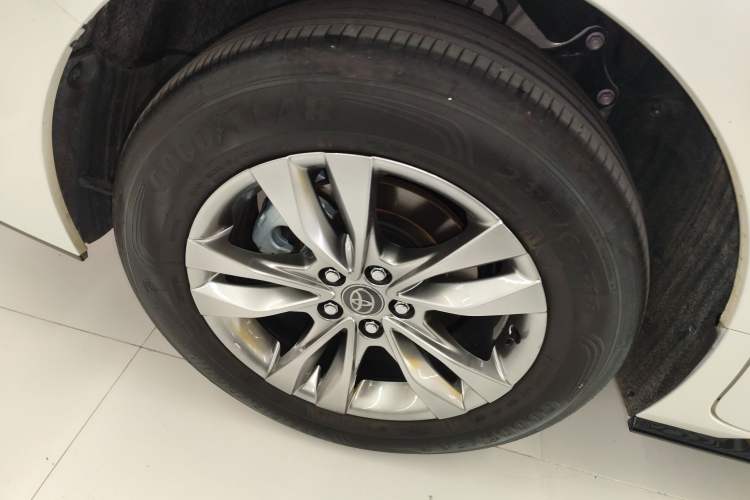 Used Toyota Sienna 2024 2.5L Hybrid Four-Wheel Drive Prestige Edition
