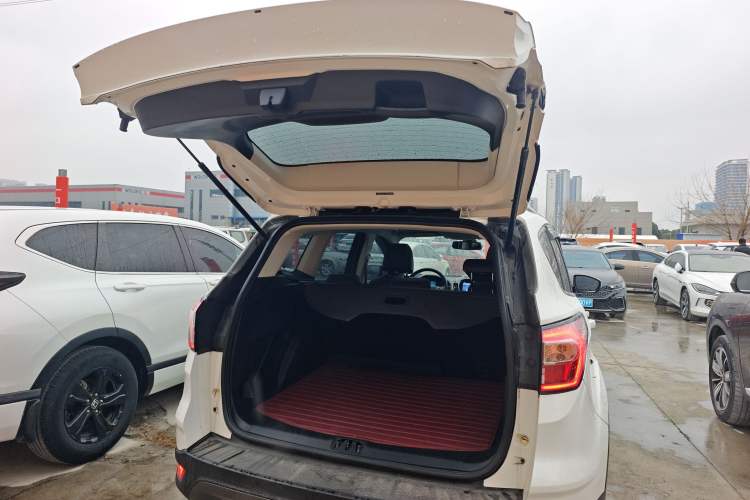 Used Ford Kuga 2019 EcoBoost 180 Two-Wheel-Drive Platinum Edition China VI Standard