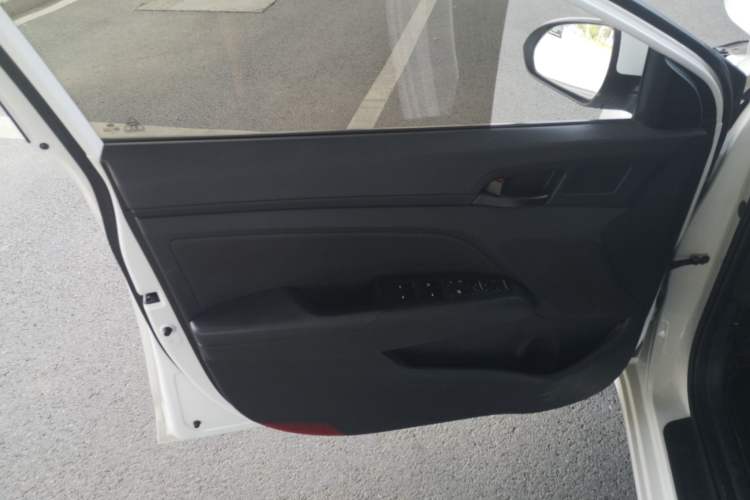 Used Hyundai Elantra (6th Generation / Lingdong) 2019 1.4T Dual-Clutch Xuan Dong · Dynamic Model