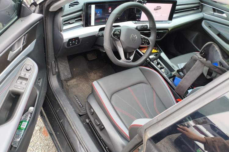 Used Volkswagen Lamando 2024 Lavida L 280TSI DSG Cool & Spicy Edition
