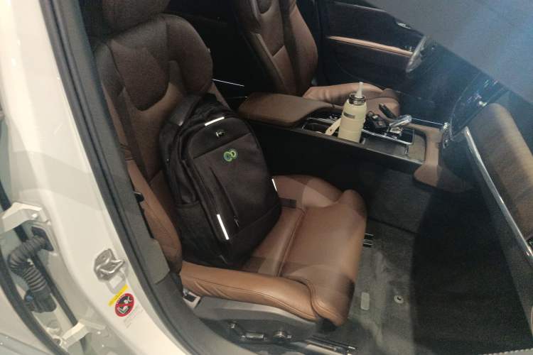 Used Volvo S90 2022 B5 Zhiyuan Luxury Edition
