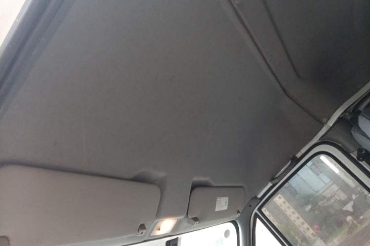 Used JMC Transit 2017 2.8T Commercial Version Short Wheelbase Mid-Roof 6/7/8-Seater JX493