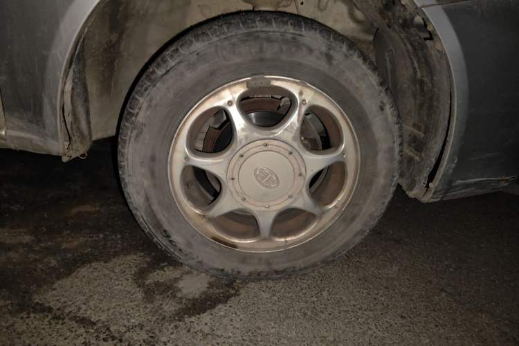 Used FAW Xiali 2012 N3 1.0L Sedan - Practical Model