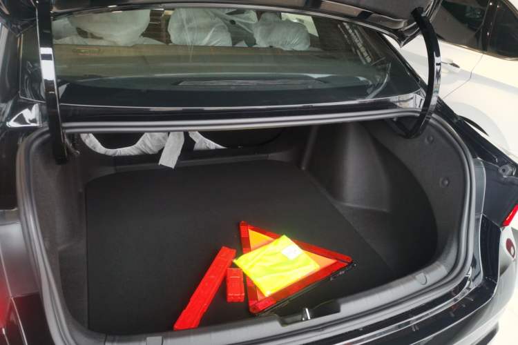 Used Geely Auto Preface 2026 Model Oriental Yao 1.5TD Kunlun Edition