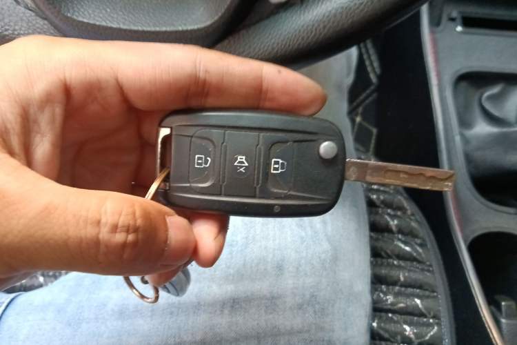 Used Baojun 310 2016 1.2L Manual Value Edition Vehicle Key