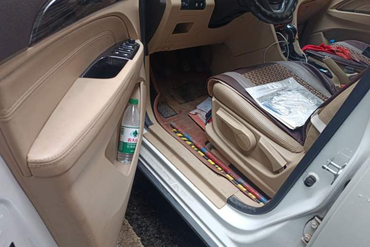 Used Baojun 730 2016 1.5L Manual Comfort Version 7 Seats China V Emission Standard