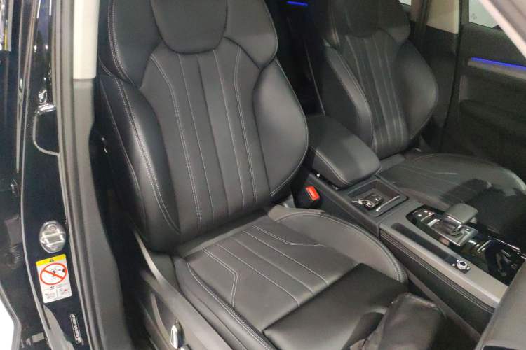 Used Audi Q5L 2025 quattro 45th Anniversary Edition 40 TFSI Sporty and Dynamic Model
