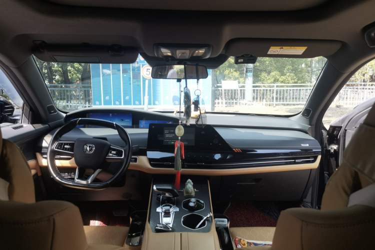 Used Changan UNI-K 2021 2.0T Prestige Edition
