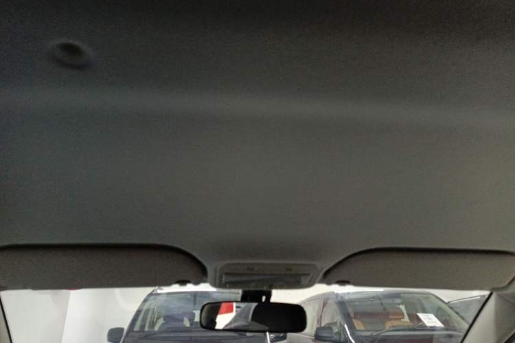 Used JAC Yiwei E10X 2024 Charming Edition 301km Air
