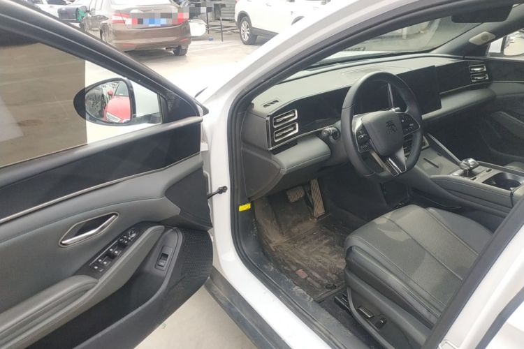Used BYD Qin L 2024 DM-i 80KM Beyond Model Driver Seat