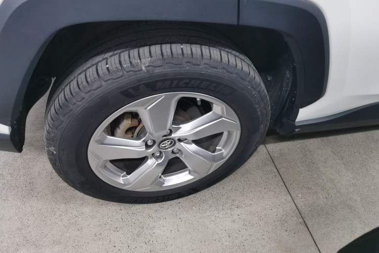 Used Toyota RAV4 2020 Dual-Engine 2.5L E-CVT Two-Wheel Drive Elite Edition