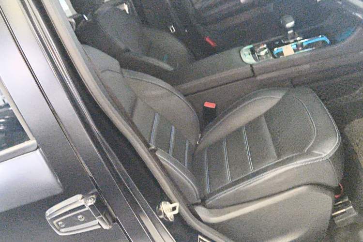 Used BAIC Off-Road BJ40 2024 2.0D Blade Hero Glory Edition Right Front Seat