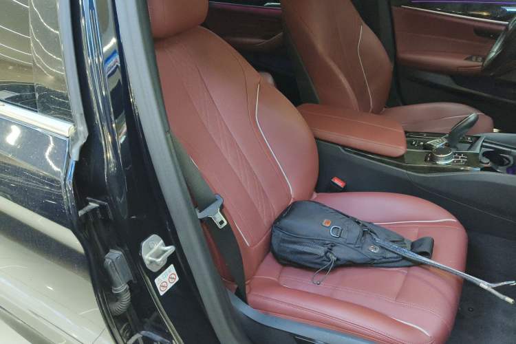 Used BMW 5 Series 2022 Second Facelift 525Li M Sport Package
