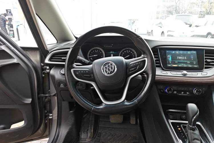 Used Buick GL6 2018 18T 6-Seater Prestige Model