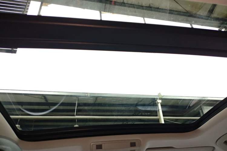 Used Volkswagen Magotan 2023 2 Million Units Commemorative Edition 330TSI DSG Luxury Version Headliner