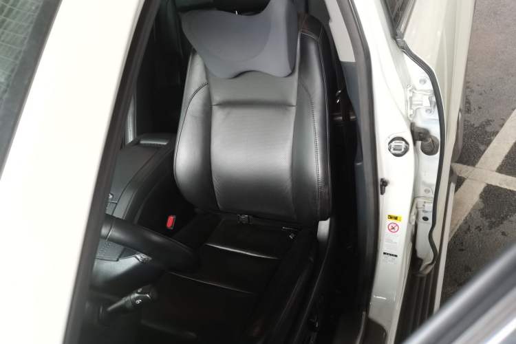 Used Toyota Highlander 2017 2.0T Four-Wheel Drive Luxury Edition 7 Seats Left Front Seat