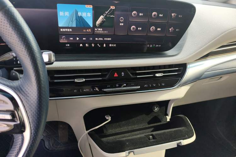 Used Buick Century 2023 2.0T Six-Seater Yinshi Edition