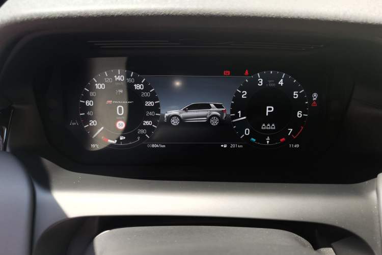 Used Land Rover Discovery Sport 2024 Luxury Custom Edition
