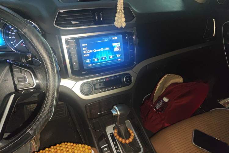 Used Haval H6 Coupe 2016 Blue Label 1.5T Automatic Two-Wheel Drive Urban Model Audio And AC Panel