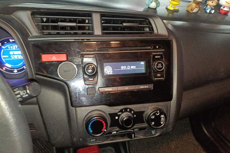 Used Honda Fit 2016 1.5L LXS CVT Comfort Sunroof Version
