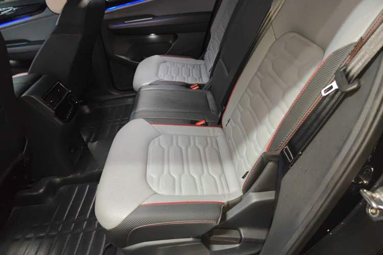 Used Volkswagen Teramont X 2021 380TSI Four-Wheel Drive Prestige Luxury Edition Left Rear Seat