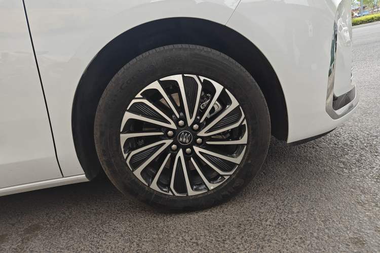 Used Buick GL8 New Energy 2025 Lu Shang Luxury Edition 7-Seater
