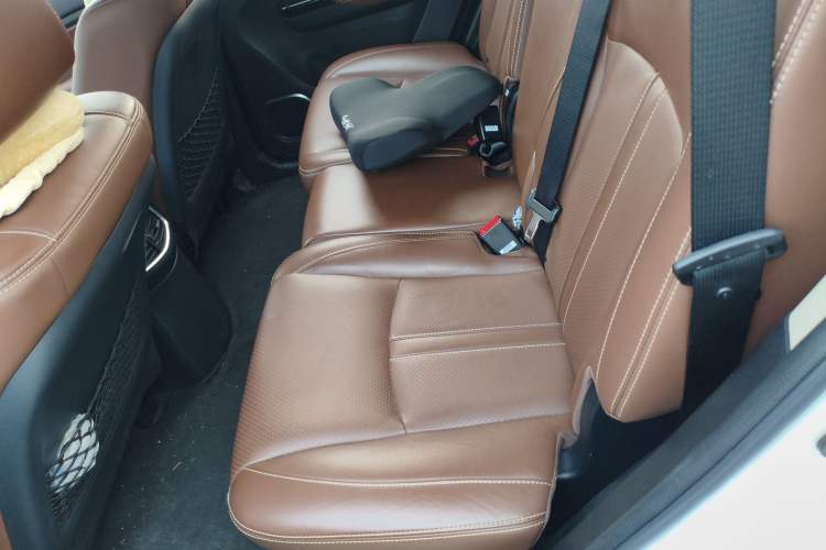 Used BYD Tang New Energy 2015 2.0T Four-Wheel-Drive Flagship Model